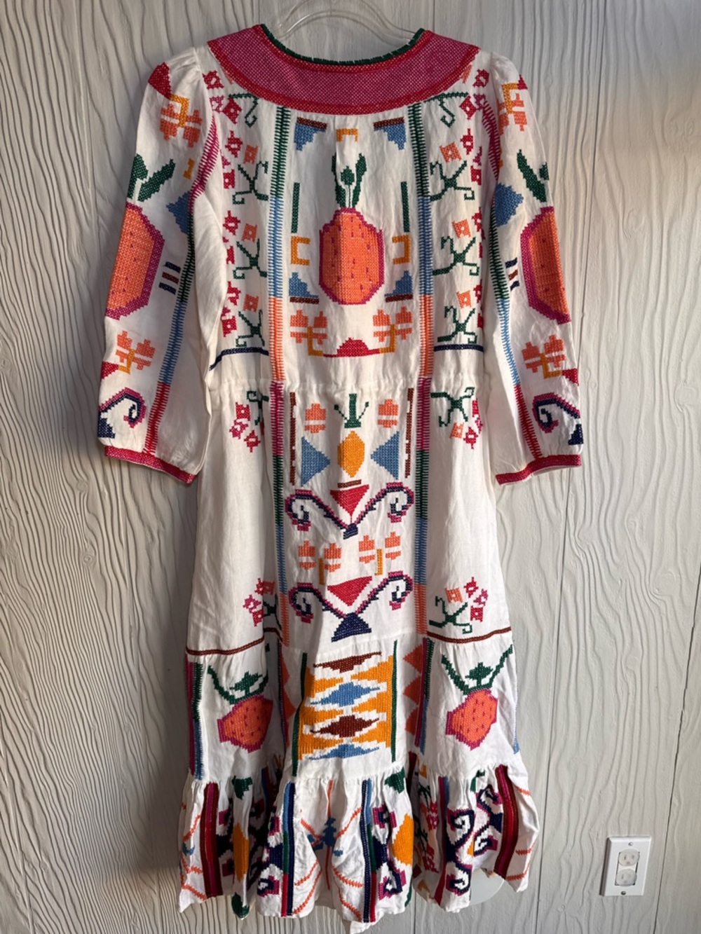 FARM  Rio  Pineapple Embroidered Midi Dress Cross Stitch. Linen Blend- Sz: XS - Picture 2 of 9